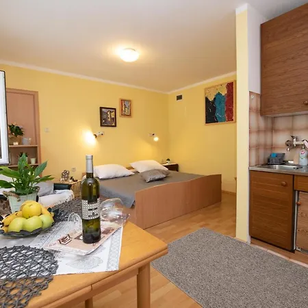 Apartment Apartmens Egle